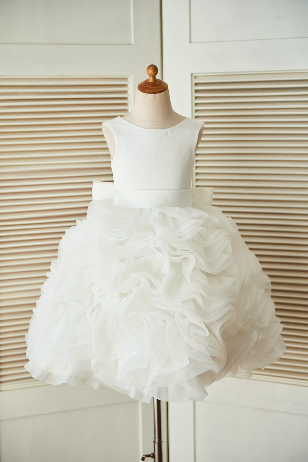 V back Ivory Satin Organza Ball Gown Wedding Flower Girl